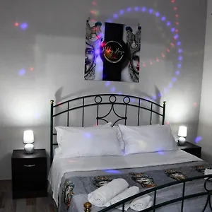 https://holiday-house-a-vanedda.sicilyhotelsitaly.net